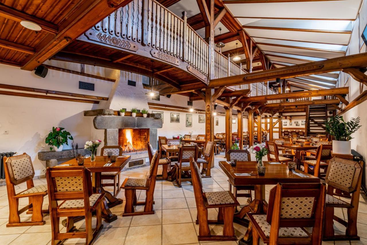 Hotel Baltaci Stary Zamek Napajedla 外观 照片