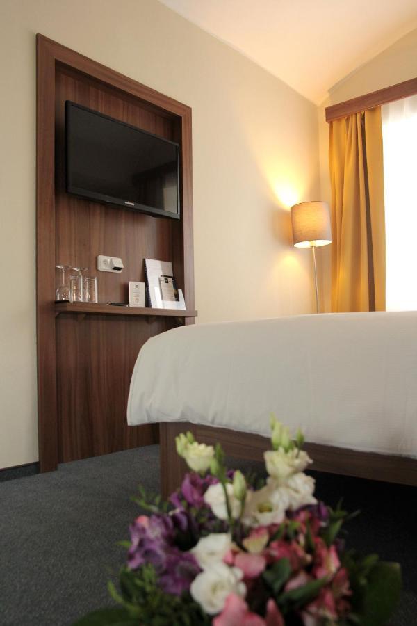 Hotel Baltaci Stary Zamek Napajedla 外观 照片