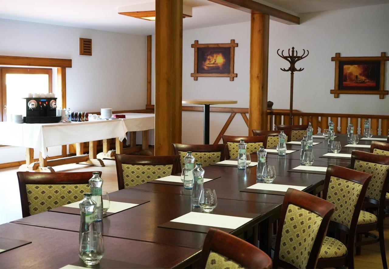 Hotel Baltaci Stary Zamek Napajedla 外观 照片